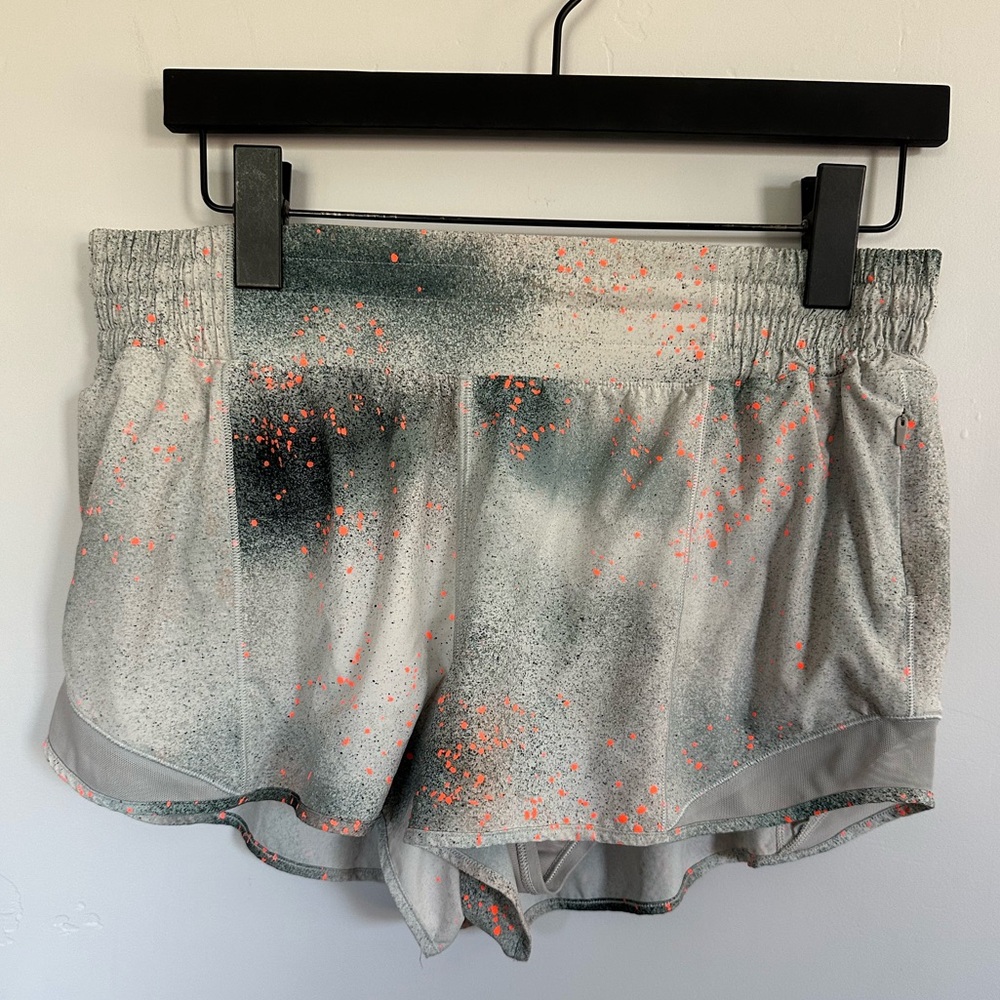 Rare Lululemon Hotty Hot High-Rise Short 2.5"'
*Reflective Size 10